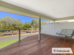 19 Bream Quadrant Geographe WA 6280