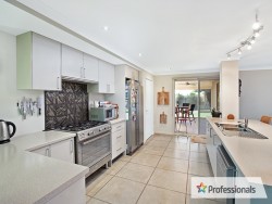 19 Bream Quadrant Geographe WA 6280