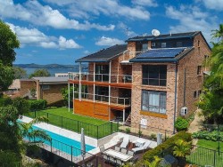 6 Indra Rd Tascott NSW 2250