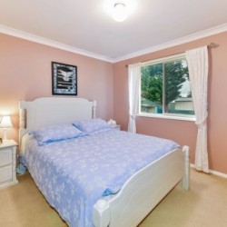 14 Kim Cl Thirlmere NSW 2572