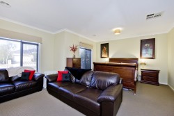 5 Nigella Dr Point Cook VIC 3030