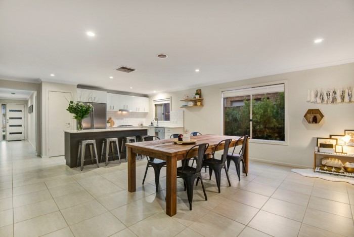 25 Orpheus St Point Cook VIC 3030