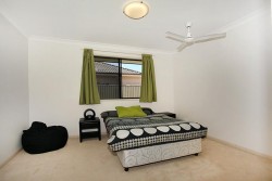 6 Peppermint Cres Sippy Downs QLD 4556