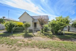 13 Orchard St Taralga NSW 2580