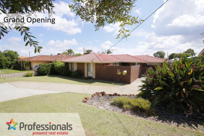 6 Redoubt Rd Willetton WA 6155