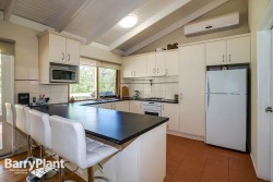 6 Royal St Upper Ferntree Gully VIC 3156