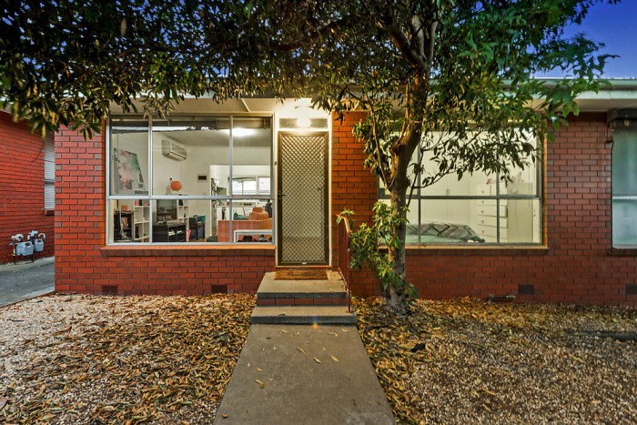 8/138 West Fyans Street Newtown VIC 3220