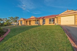 7 William Ct Cotswold Hills QLD 4350