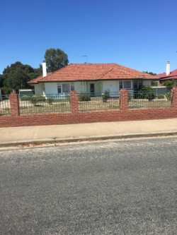 37 Adam St Katanning WA 6317