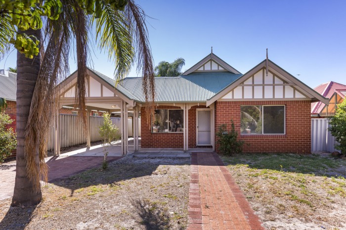 151A Gladstone Rd, Rivervale, WA 6103