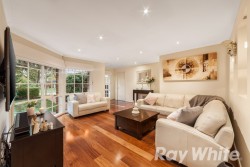 11 Farview Dr Rowville VIC 3178