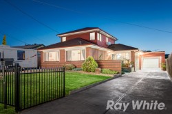 7 Fourth Ave Rowville VIC 3178