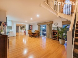 21 Wakley Cres Wantirna South VIC 3152