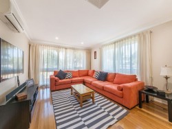 1/37 Farnham Road Bayswater VIC 3153