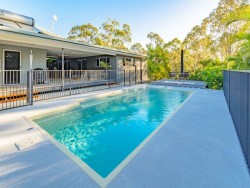 6 Tree Tops Cl, O’Connell QLD 4680
