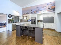 6 Tree Tops Cl, O’Connell QLD 4680