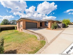 26 Blundell St Queanbeyan NSW 2620