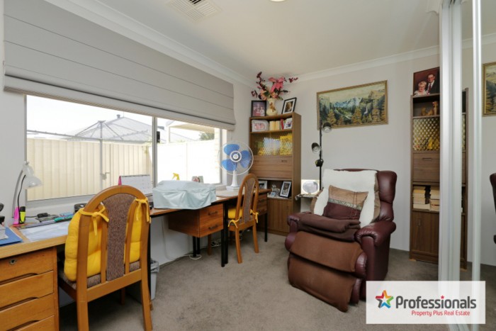 19 Marseille Gardens Piara Waters WA 6112