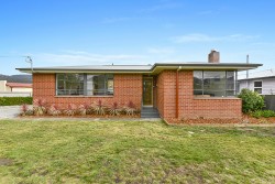 21 Phillips Ave, New Norfolk TAS 7140