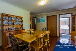 33 Murray Dr, Withers, WA 6230