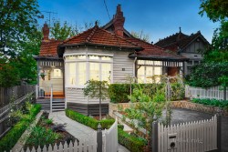 88 Prospect Hill Rd, Camberwell VIC 3124