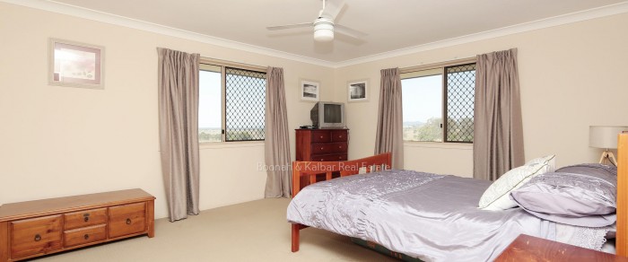 6 Miles Ct, Harrisville, Qld 4307