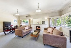 15 Winton Rd, Malvern East VIC 3145