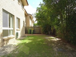 Runaway Bay, 3/447 Pine Ridge Rd, QLD 4216