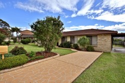 7 Ferntree Drive, Bomaderry, NSW 2541