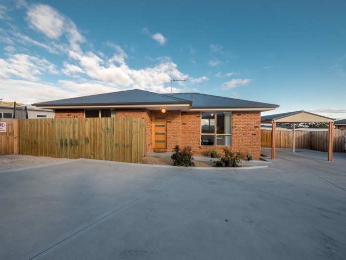 2/40 Mariah Crescent, Oakdowns, TAS 7182