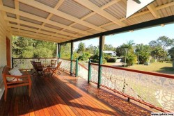 Sensational Traditional Queenslander! Great B&B Potential! Listen to the waves as the beach  ...