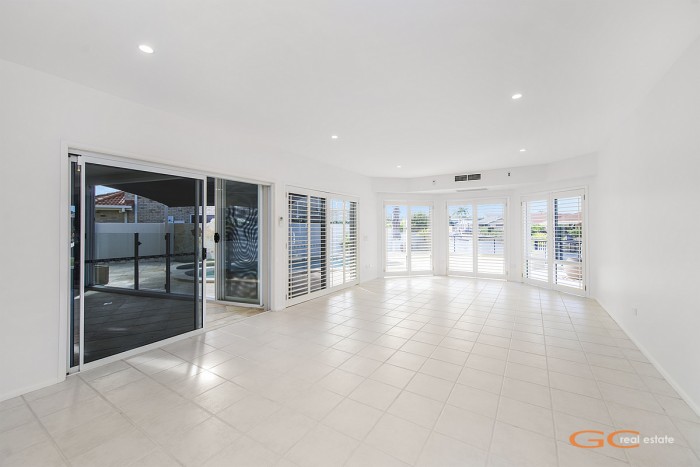 Runaway Bay, 153 Pebble Beach Dr, QLD