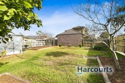 19 Lake St, Avondale Heights VIC 3034