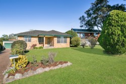 16 Crisp Avenue, Rutherford, NSW 2320