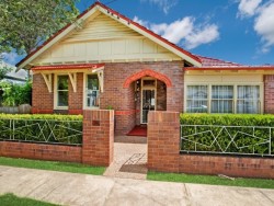 1 Lorn Street, Lorn, NSW 2320