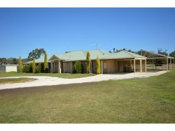 271 Fiegert Rd, Barragup, WA 6209