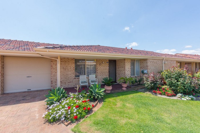 44/2 Theakston Green, Leeming, WA 6026