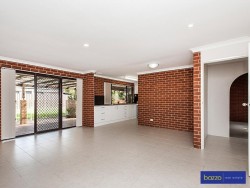 38 illawarra crescent, ballajura, WA 6066, Australia