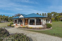 68 Bicheno Street, Clifton Beach, TAS 7020