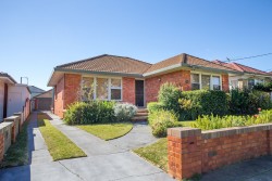 56 Parkway Ave, Cooks Hill, NSW 2300
