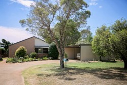 10 Willowglen Street, Kingaroy, QLD 4610