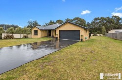 38 Lawrence Dr, Devonport TAS 7310