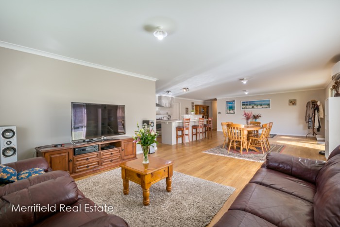 16 Mears Rd, Yakamia WA 6330