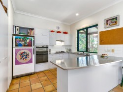 26 Keith St, Clayfield QLD 4011