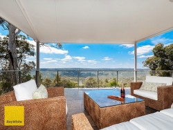 52 Graham Road, Gooseberry Hill, WA 6076