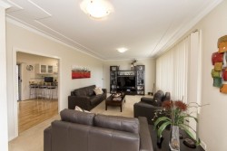 5 Valley View Crescent, Glendale, NSW 2285