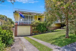 57 Kempster Rd, Merewether, NSW 2291