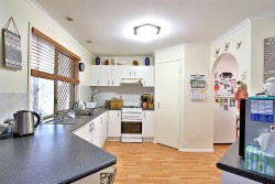 21 Iroquois Court, Brassall, QLD 4305