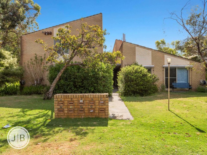 17/9 Clydesdale Street, Como, WA 6152