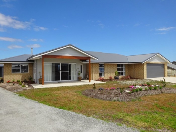 65 Beaufortia Gardens, Denmark, WA 6333